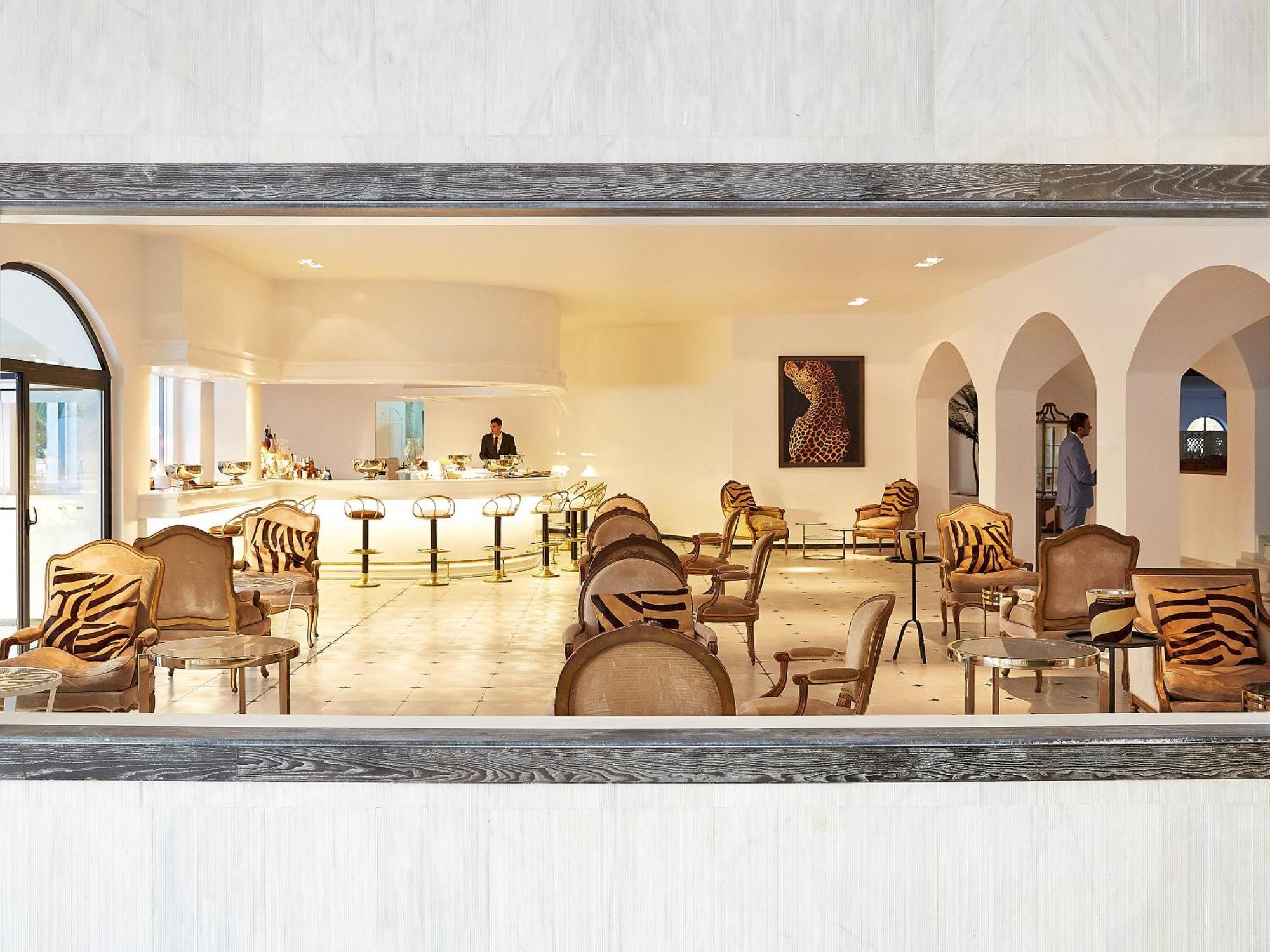 Complex Caramel, A Grecotel To Live